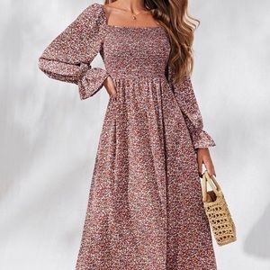 Ditsy Floral Print Flounce Sleeve Dress